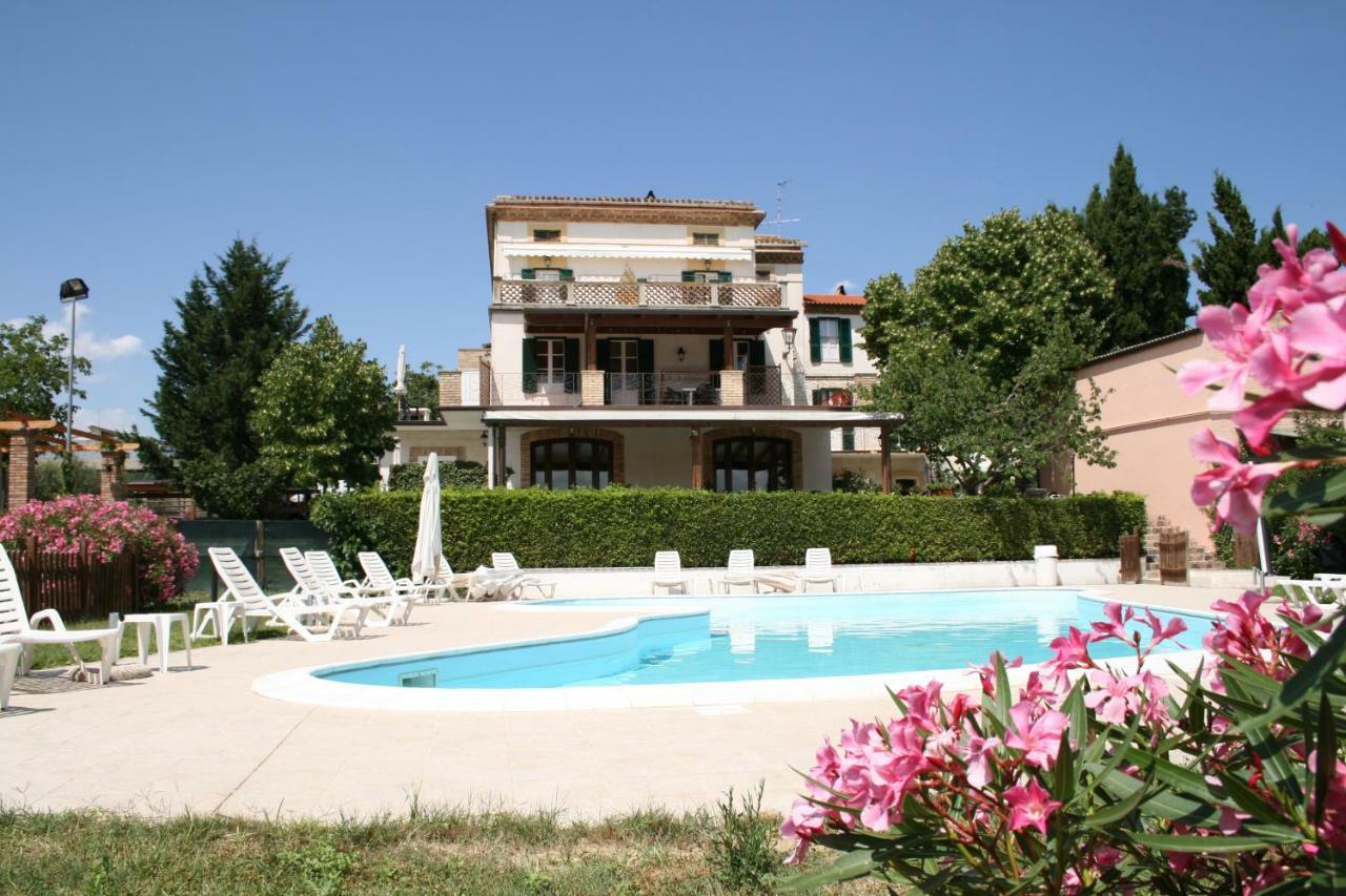 Torano Nuovo Agriturismo Villa Fiore מראה חיצוני תמונה